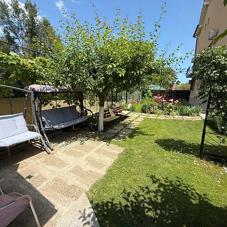 Πανσιόν Casa Perju